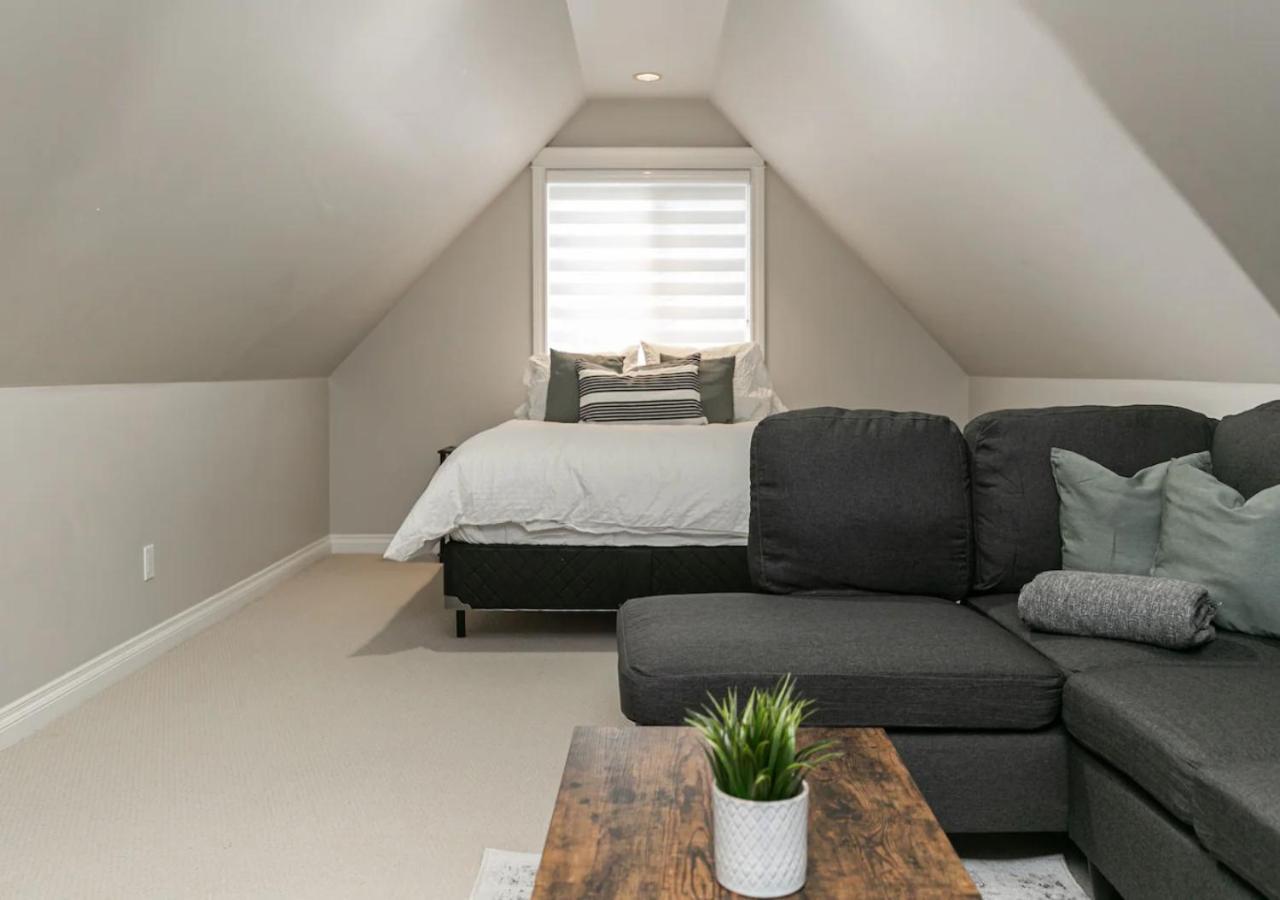 Bellamy Manor Large Home With 5Beds! In Langford Victoria Exteriér fotografie