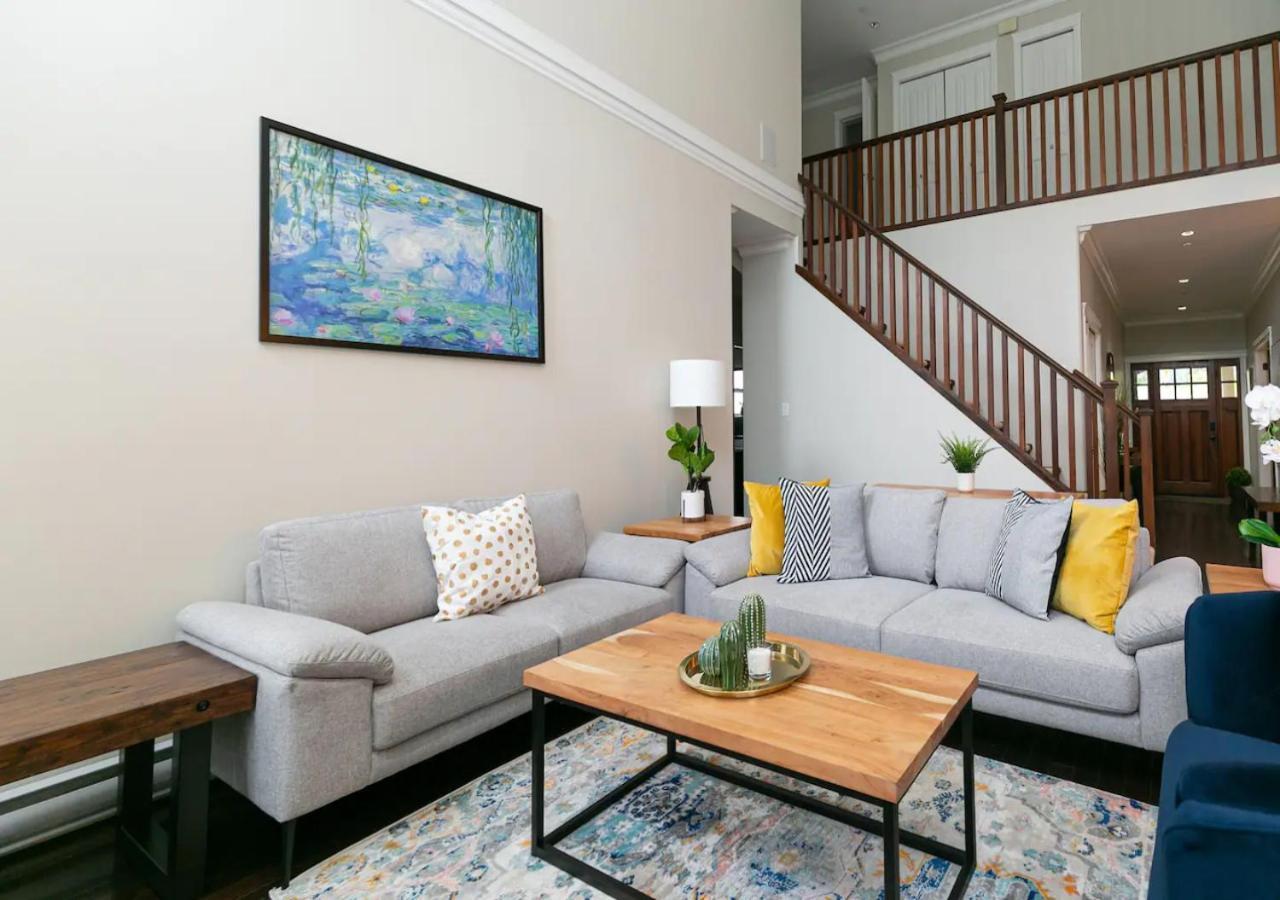 Bellamy Manor Large Home With 5Beds! In Langford Victoria Exteriér fotografie