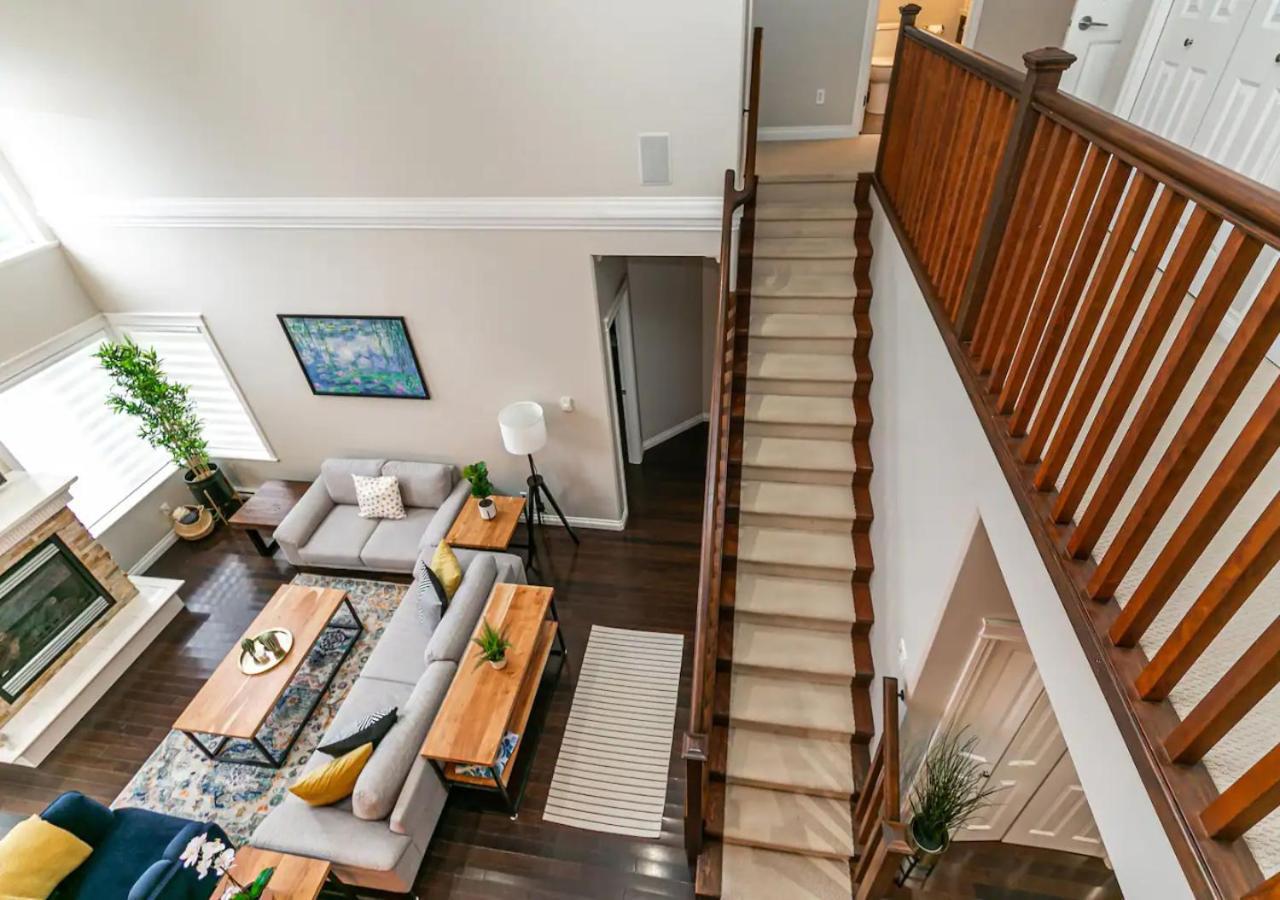 Bellamy Manor Large Home With 5Beds! In Langford Victoria Exteriér fotografie
